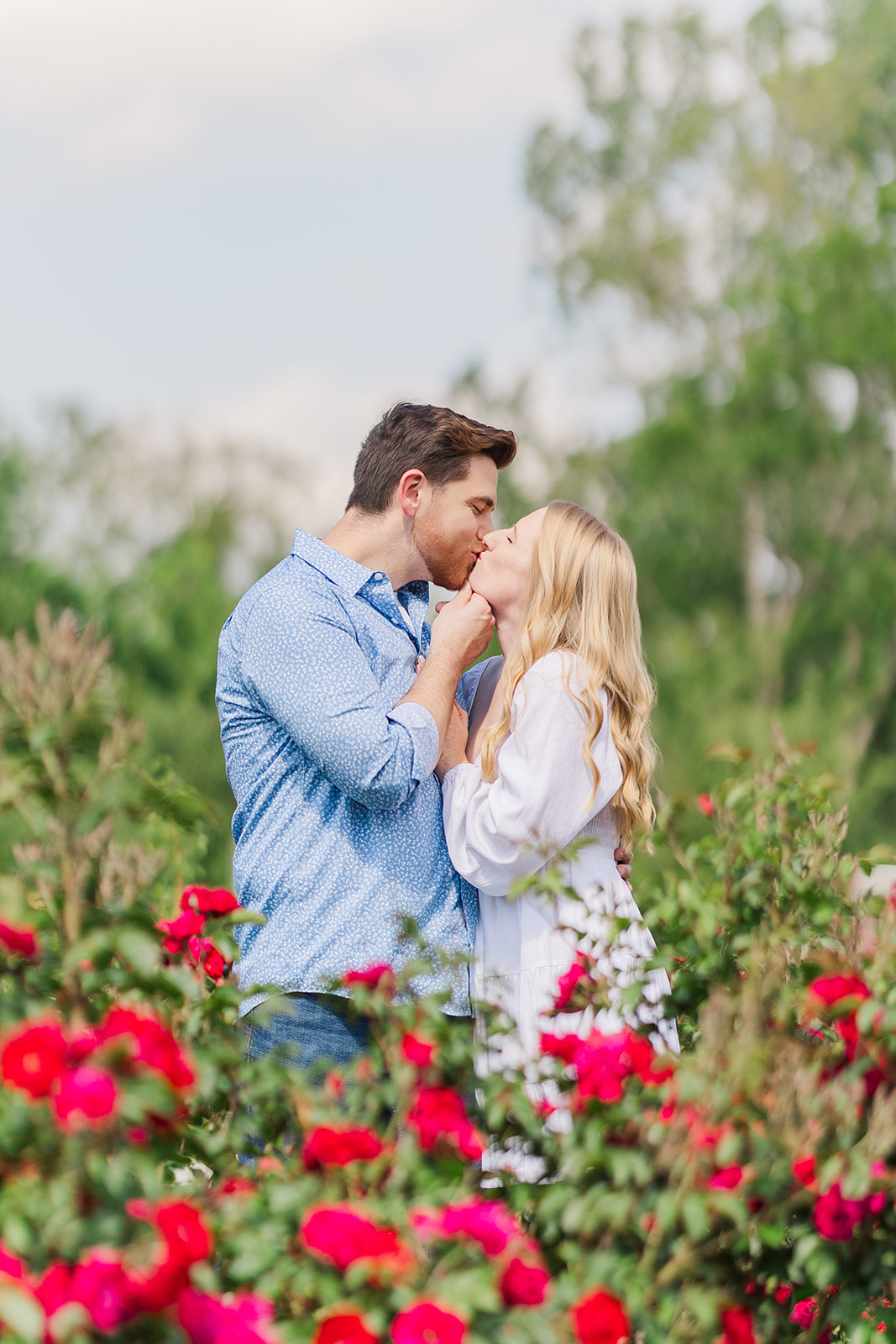 Lauritzen Gardens Engagement Sesssion With Maggie and Colin.