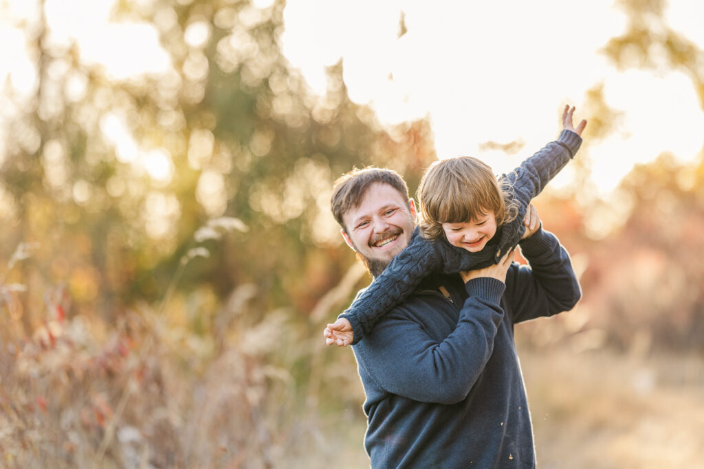 Extended family photo session at golden hour with Claire Katan Creative in Omaha.