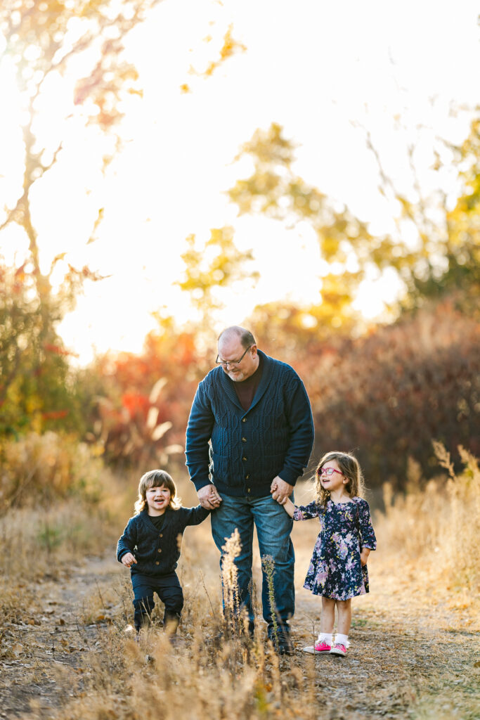 Extended family photo session at golden hour with Claire Katan Creative in Omaha.