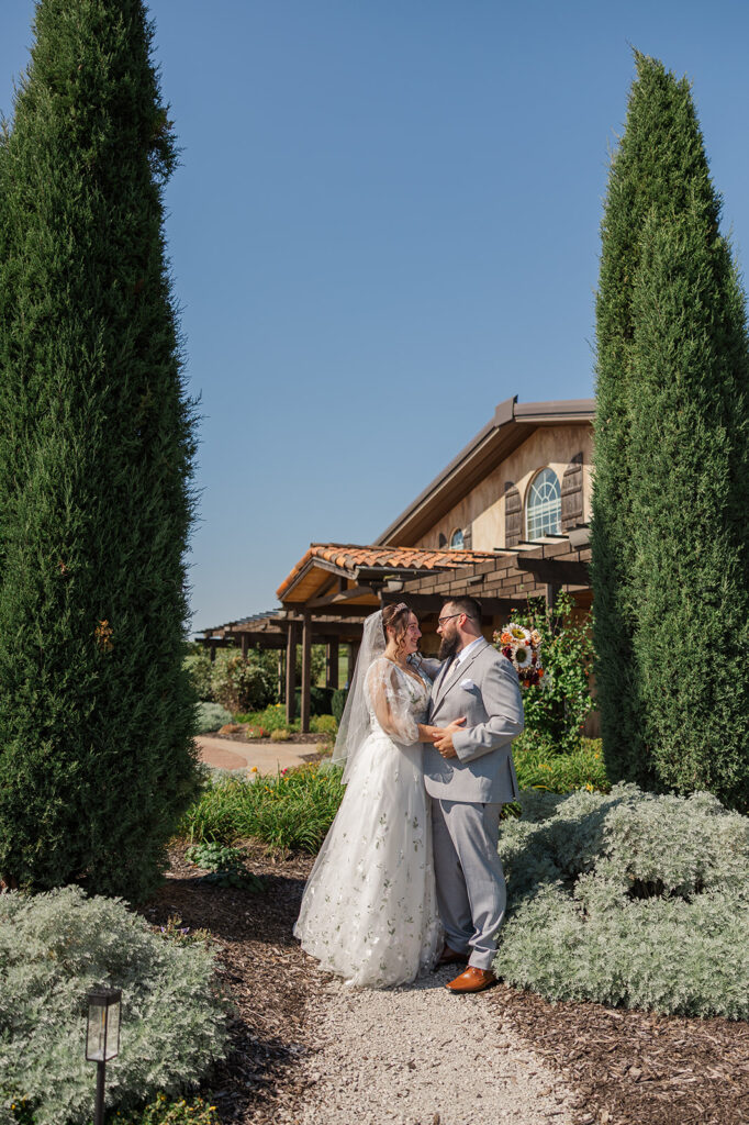 Vineyard Wedding at Belle Terre Vineyard in Glenwood, IA